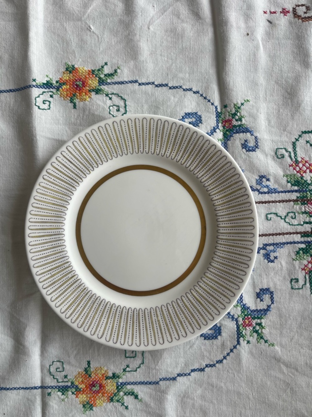 Vintage 1950’s Royal Albert Bone China Capri Design 6 1/4” Side Plate